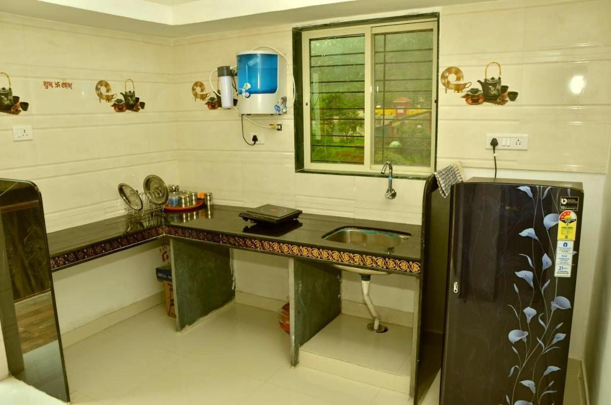 A2Zroomz Aarya Villa 4 Bhk Lonavala Buitenkant foto